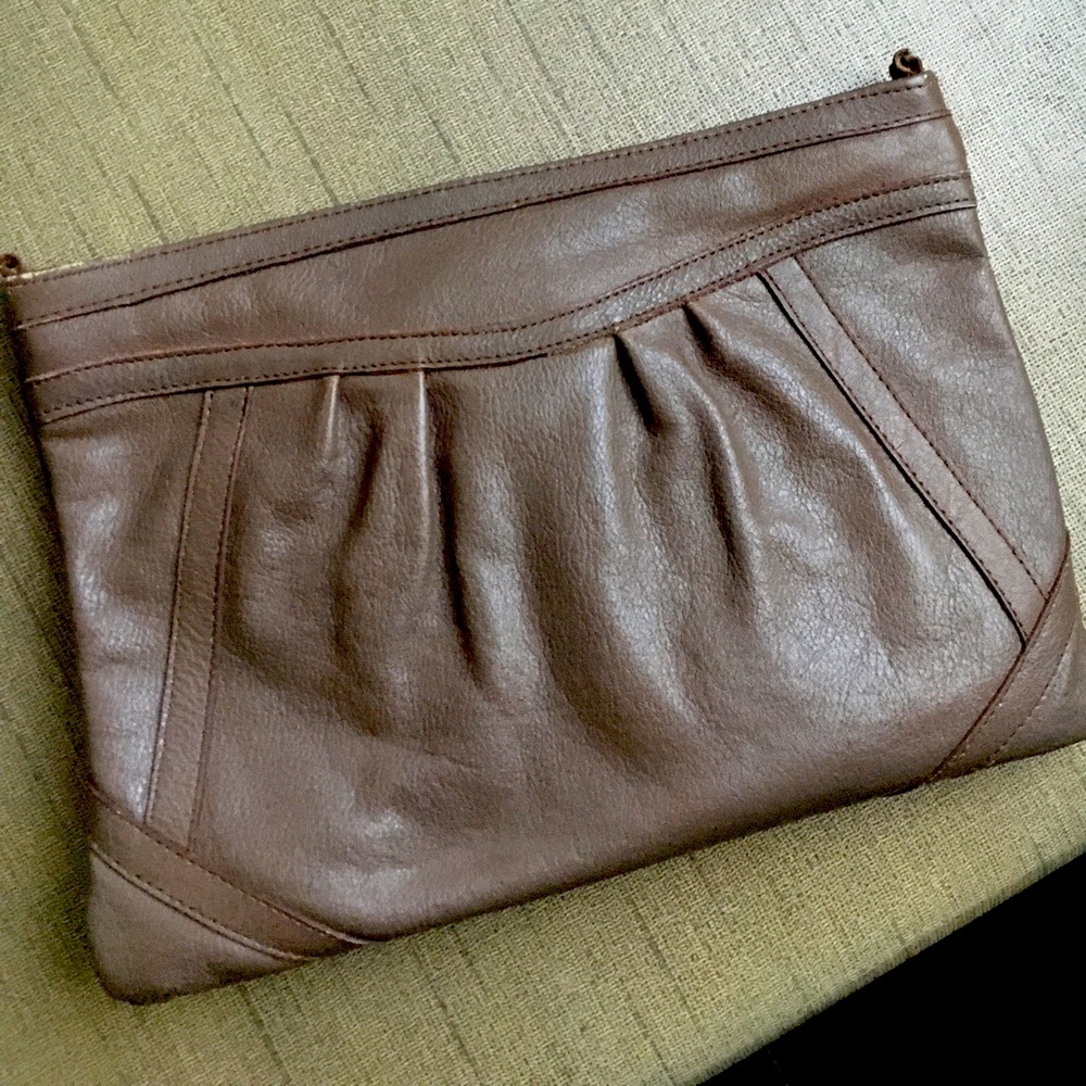 Vintage Bugatti shoulder handbag